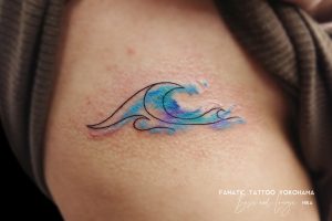 blue wave watercolor tattoo 水彩 タトゥー